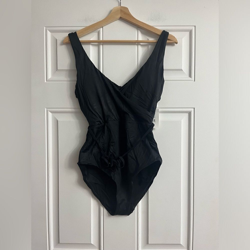 Andie Swim The Belmar One piece swimsuit size Medium Black NEW - Picture 3 of 10